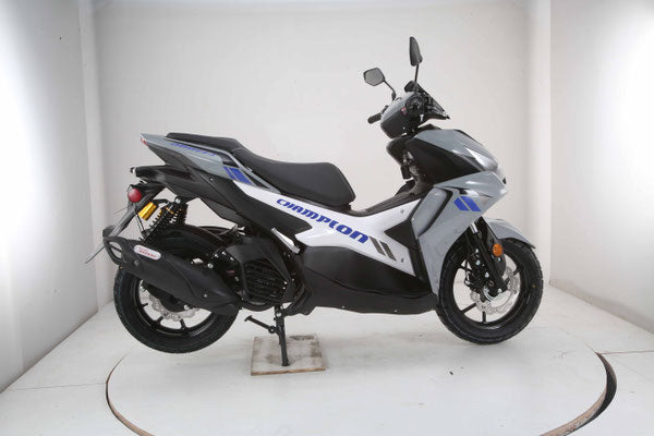 CHAMPION 200 EFI Moped